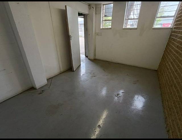 INDUSTRIAL PROPERTY TO RENT IN ROBERTVILLE